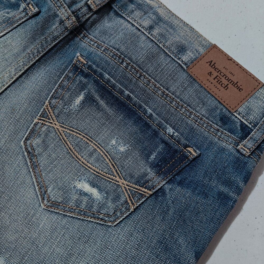 Abercrombie & Fitch Micro Shorts Womens 2 / 28 Blue Jean Denim Mini Shortie Rip - Picture 7 of 12
